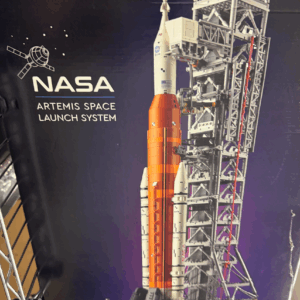 Lego ICONS Nasa Artemis Launch